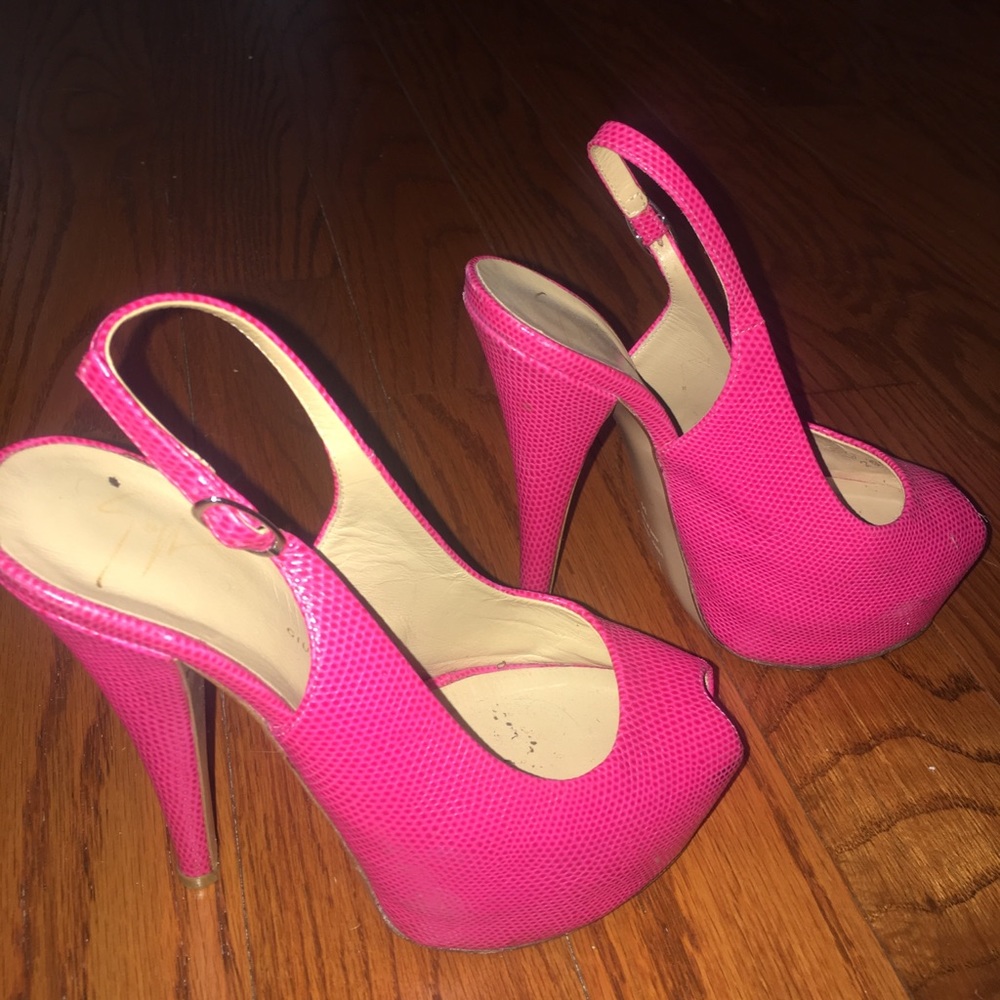 Giuseppe zanotti hot pink peep toe size 5